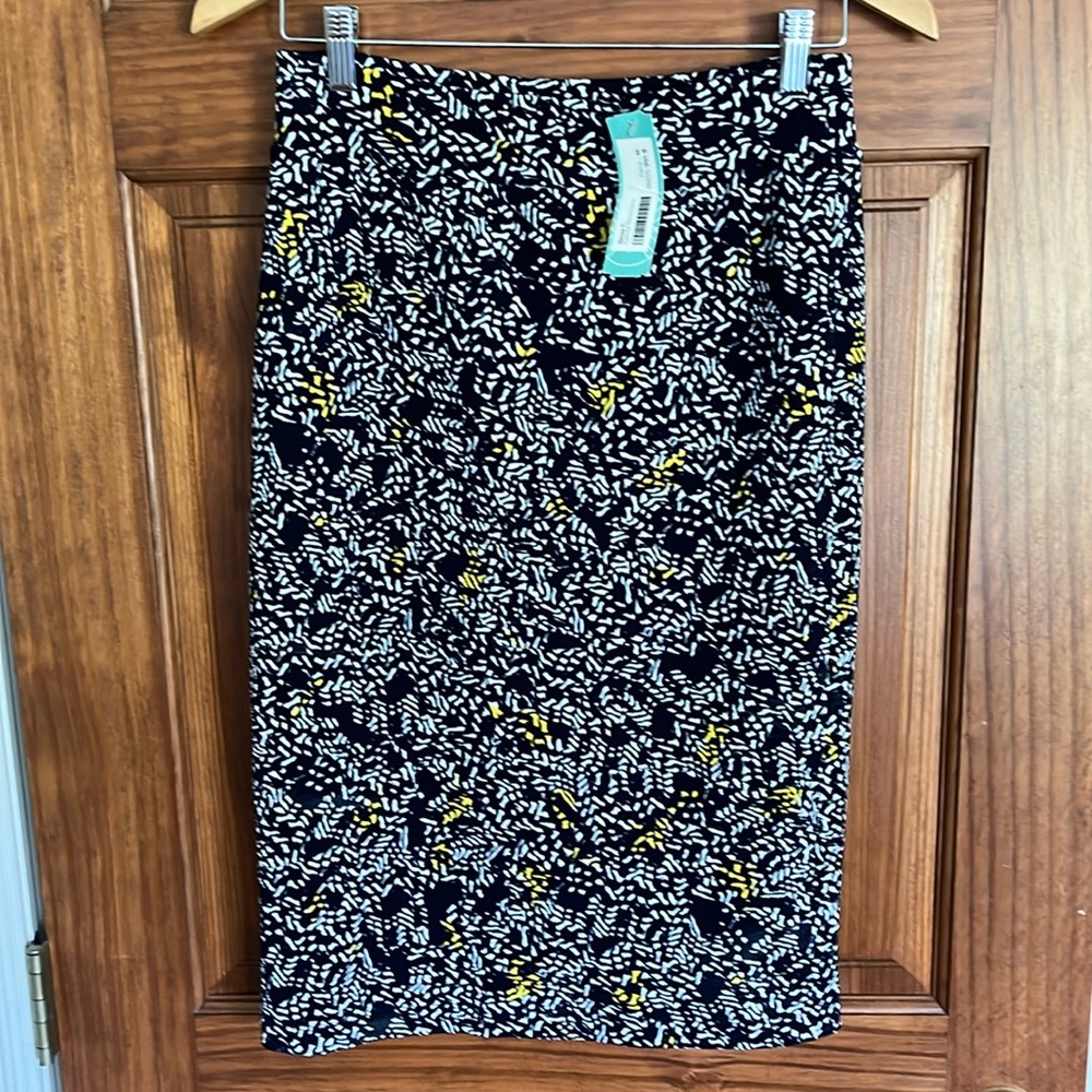 Women’s pencil skirt.